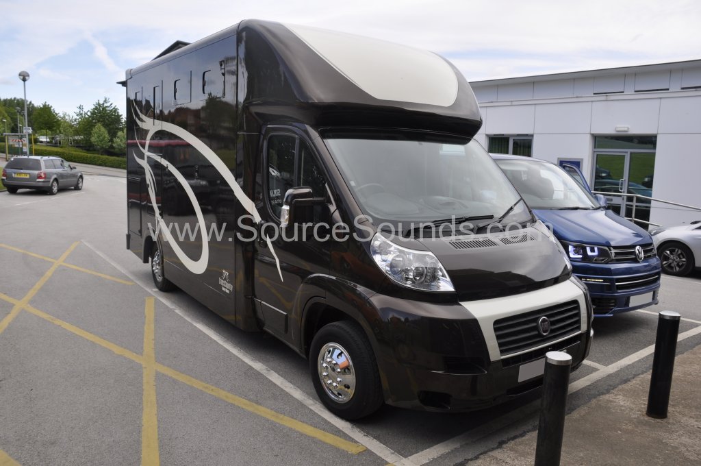 Fiat Ducato Horsebox 2010 stereo upgrade 001